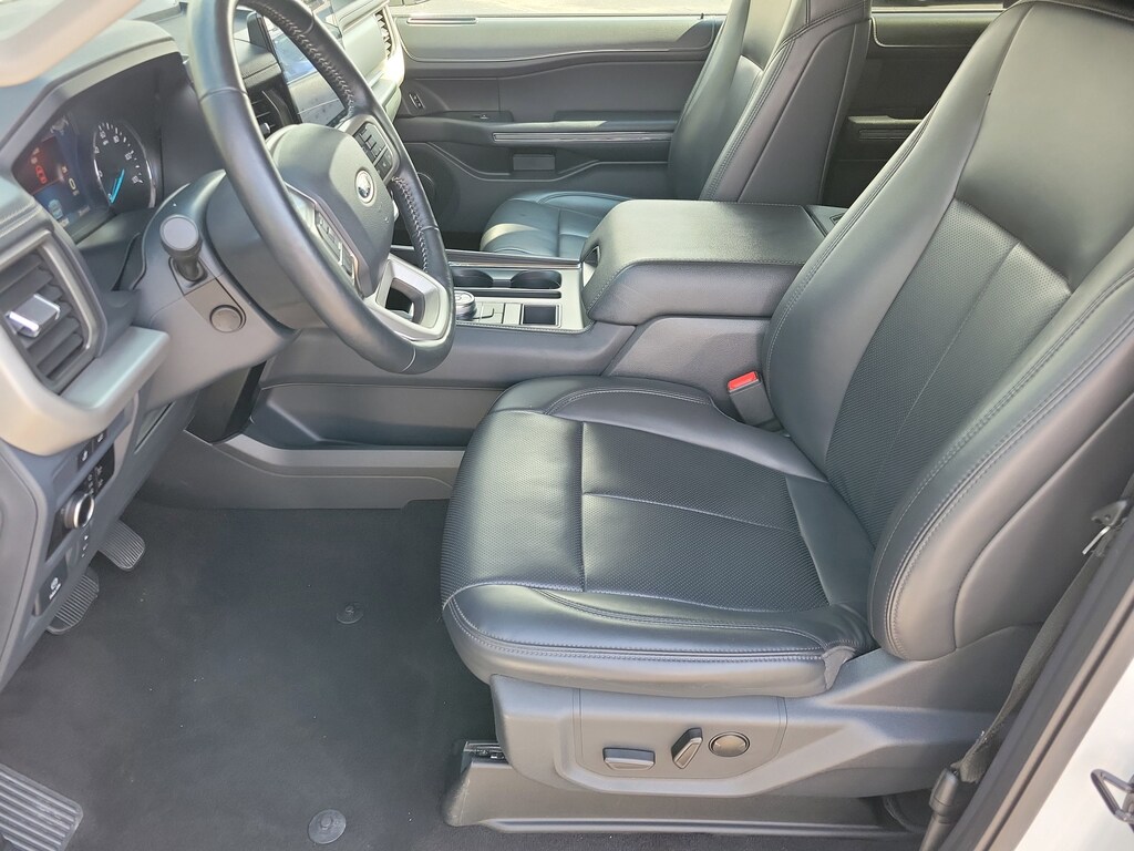 Used 2024 Ford Expedition XLT SUV