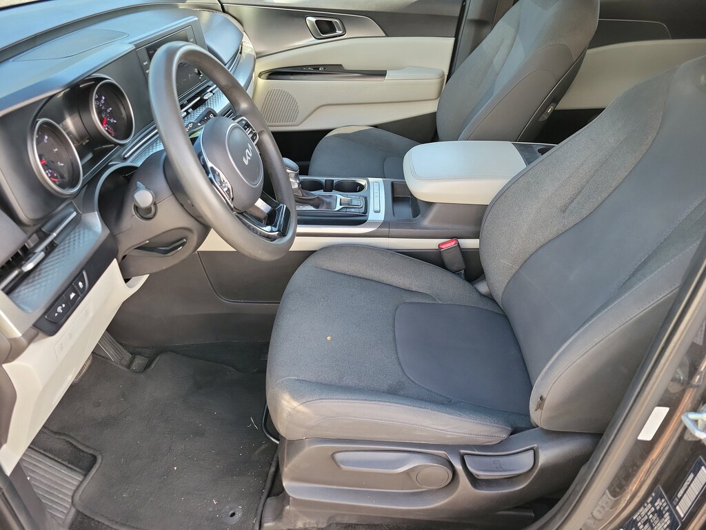 Used 2023 Kia Carnival LX MPV