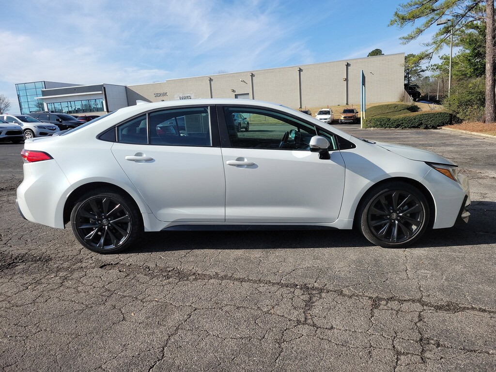 Used 2024 Toyota Corolla SE Sedan