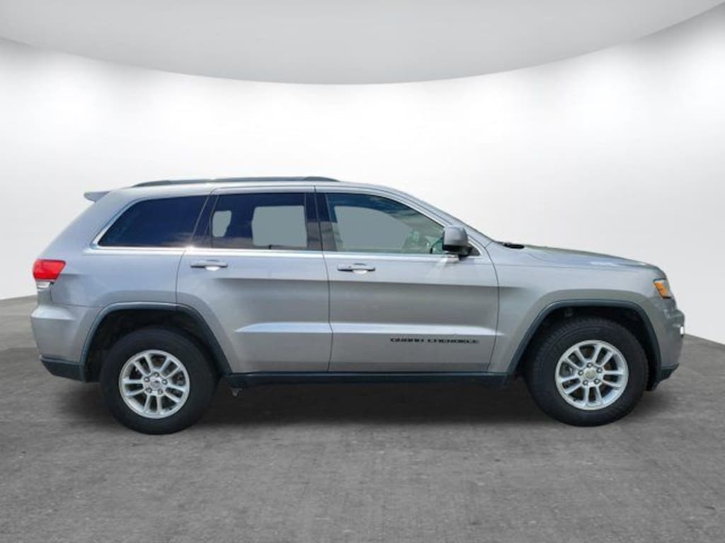 Used 2018 Jeep Grand Cherokee Laredo RWD SUV