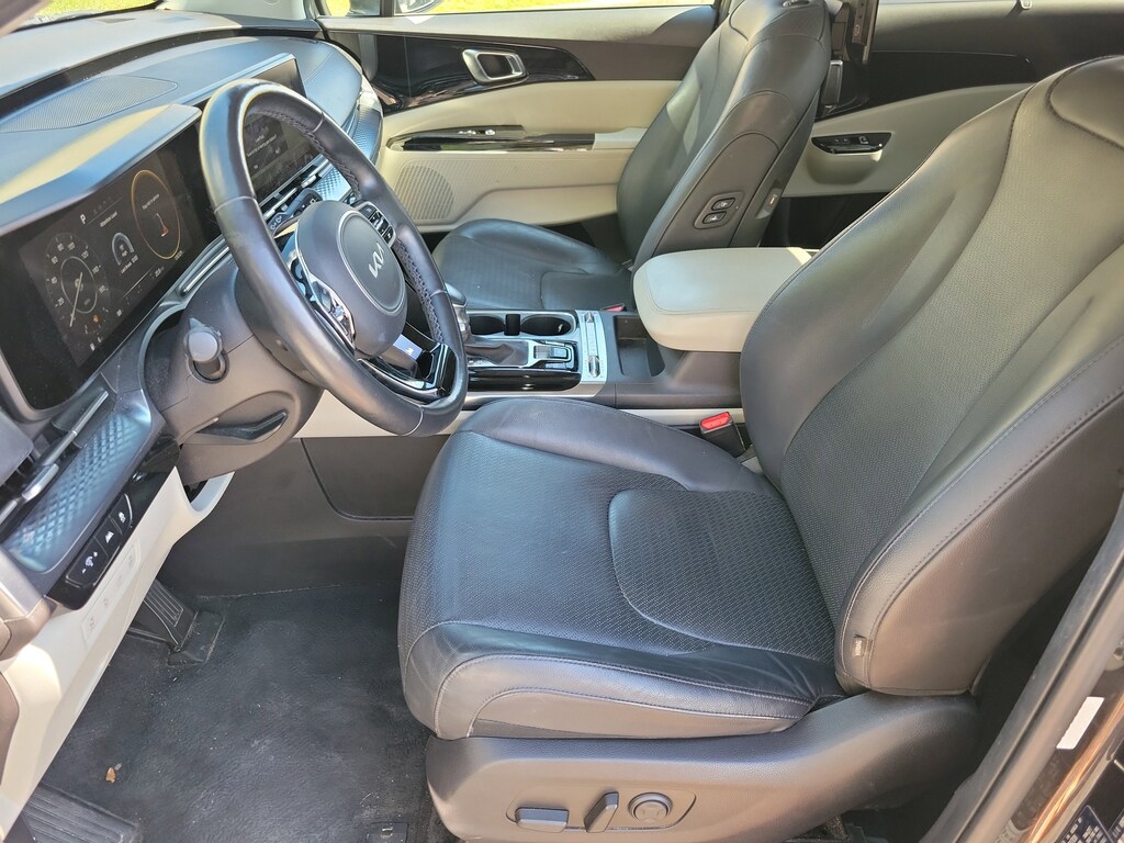 Used 2022 Kia Carnival SX Prestige MPV