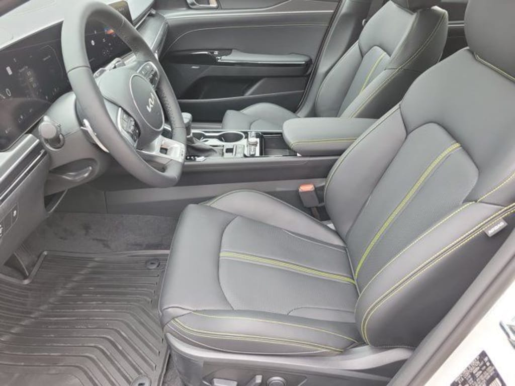 New 2026 Kia K5 GT Sedan