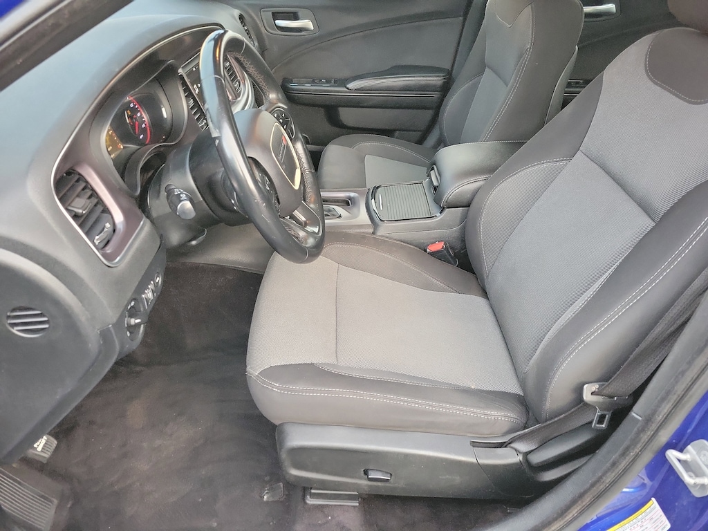 Used 2018 Dodge Charger SXT Sedan