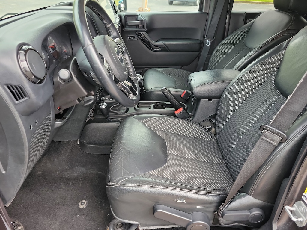 Used 2016 Jeep Wrangler JK Unlimited Sahara 4x4 SUV