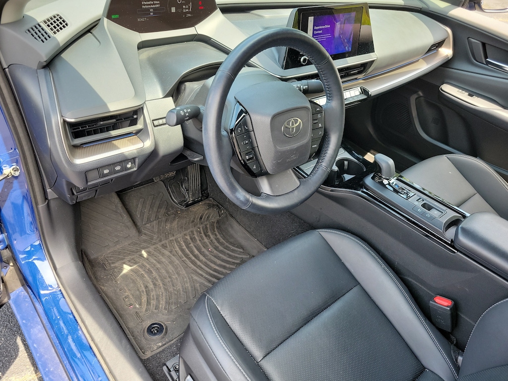 Used 2024 Toyota Prius XLE Hatchback