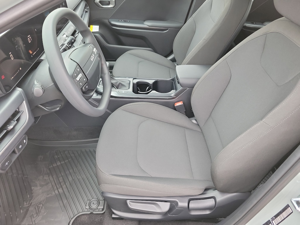 New 2026 Kia K4 LXS Sedan