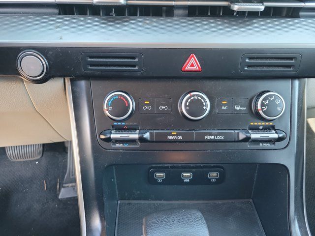 2023 Kia Carnival LX - Photo 22
