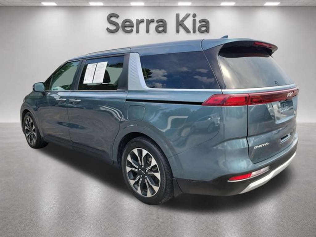 Used 2024 Kia Carnival EX MPV