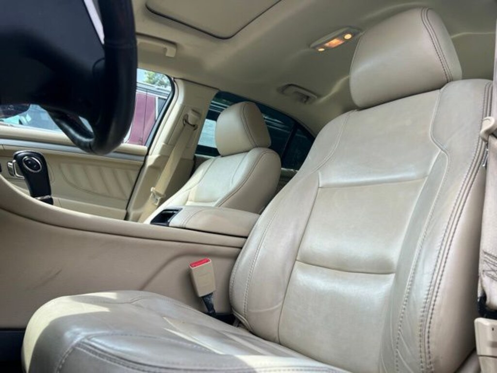 Used 2018 Ford Taurus SEL Sedan