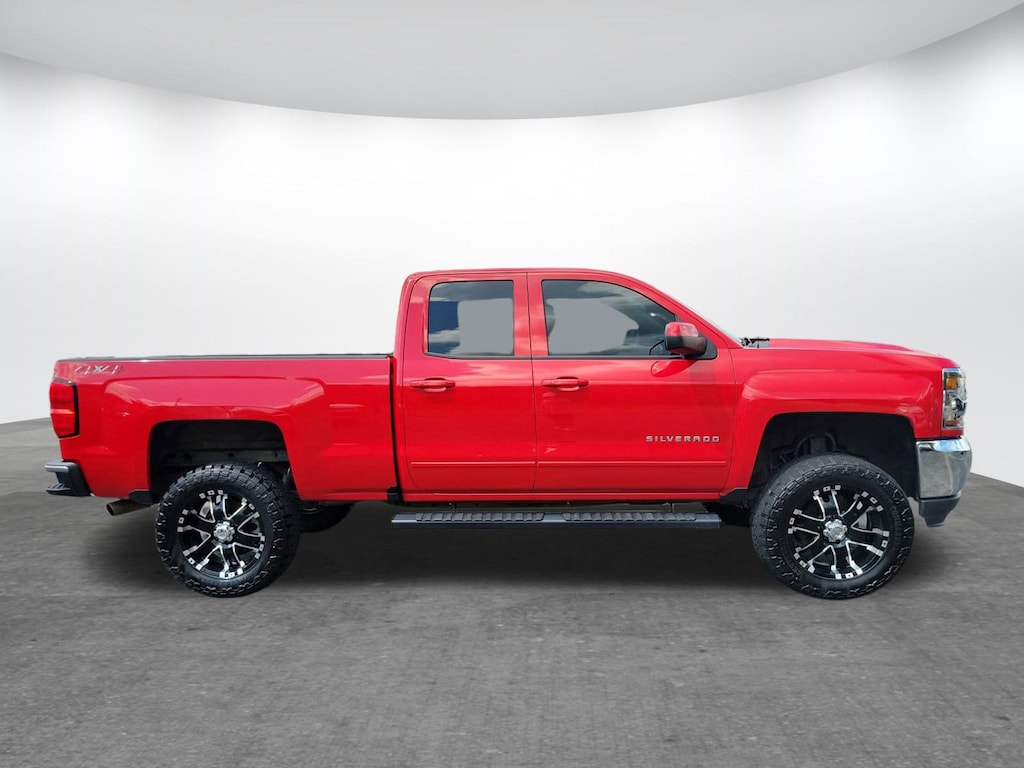 Used 2018 Chevrolet Silverado 1500 LT w/1LT Truck Double Cab