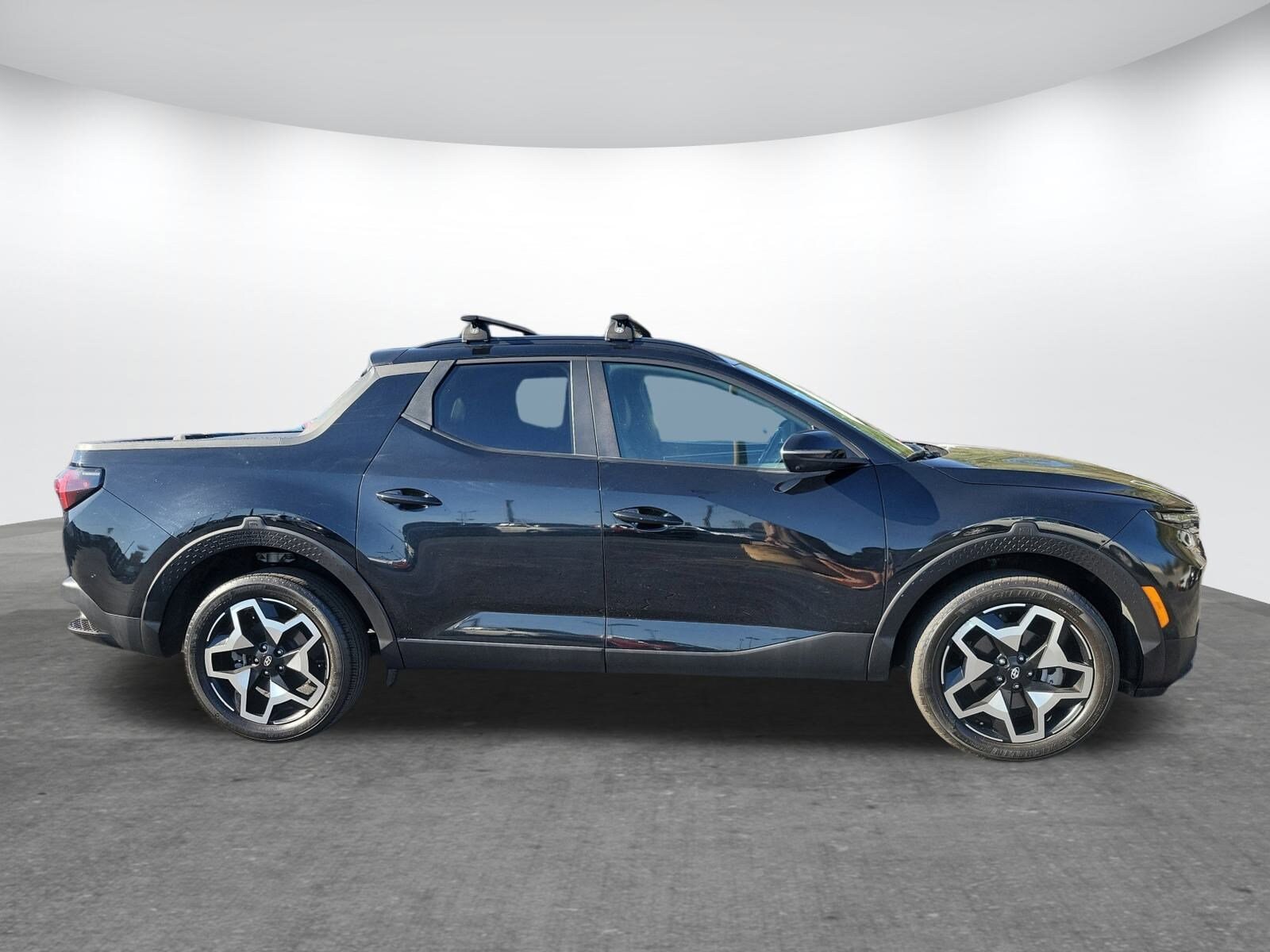 2023 Hyundai Santa Cruz Limited photo 2