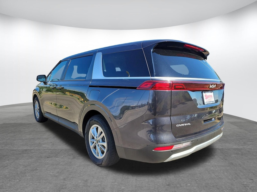 Used 2023 Kia Carnival LX MPV
