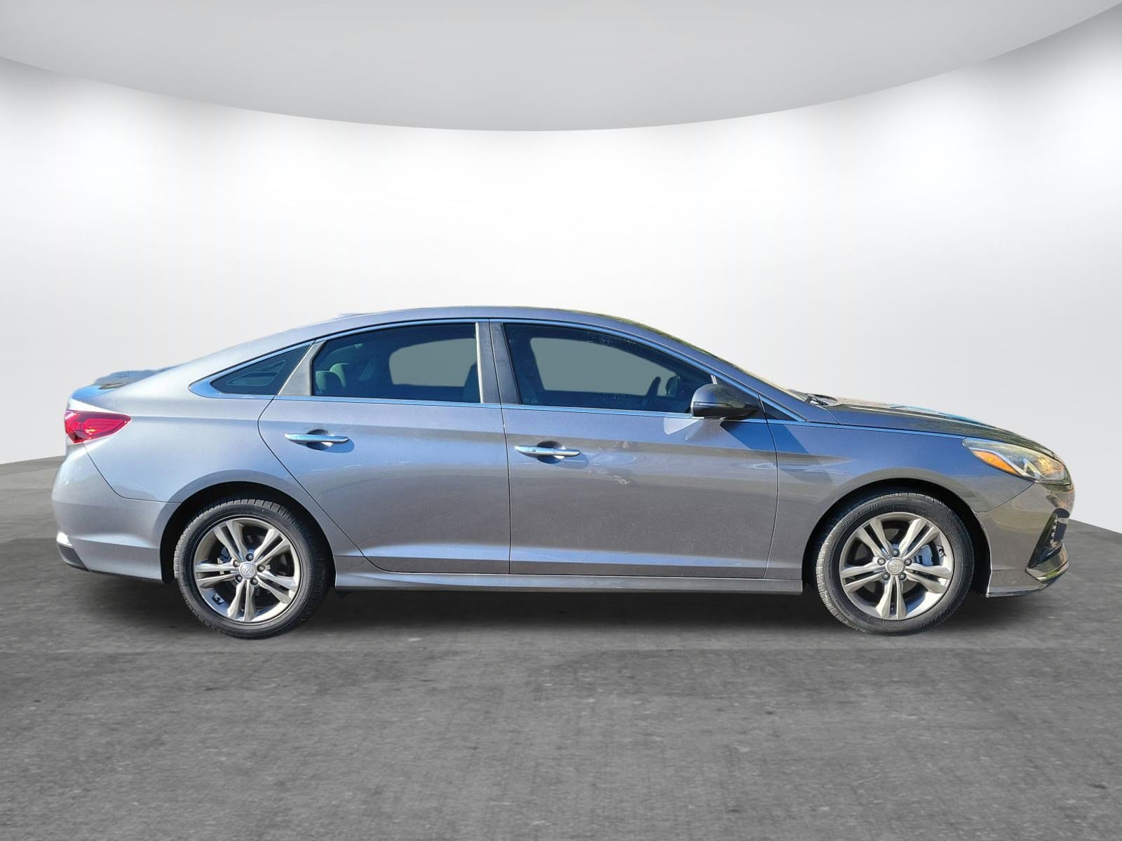 Used 2018 Hyundai Sonata SEL with VIN 5NPE34AF3JH633362 for sale in Gardendale, AL