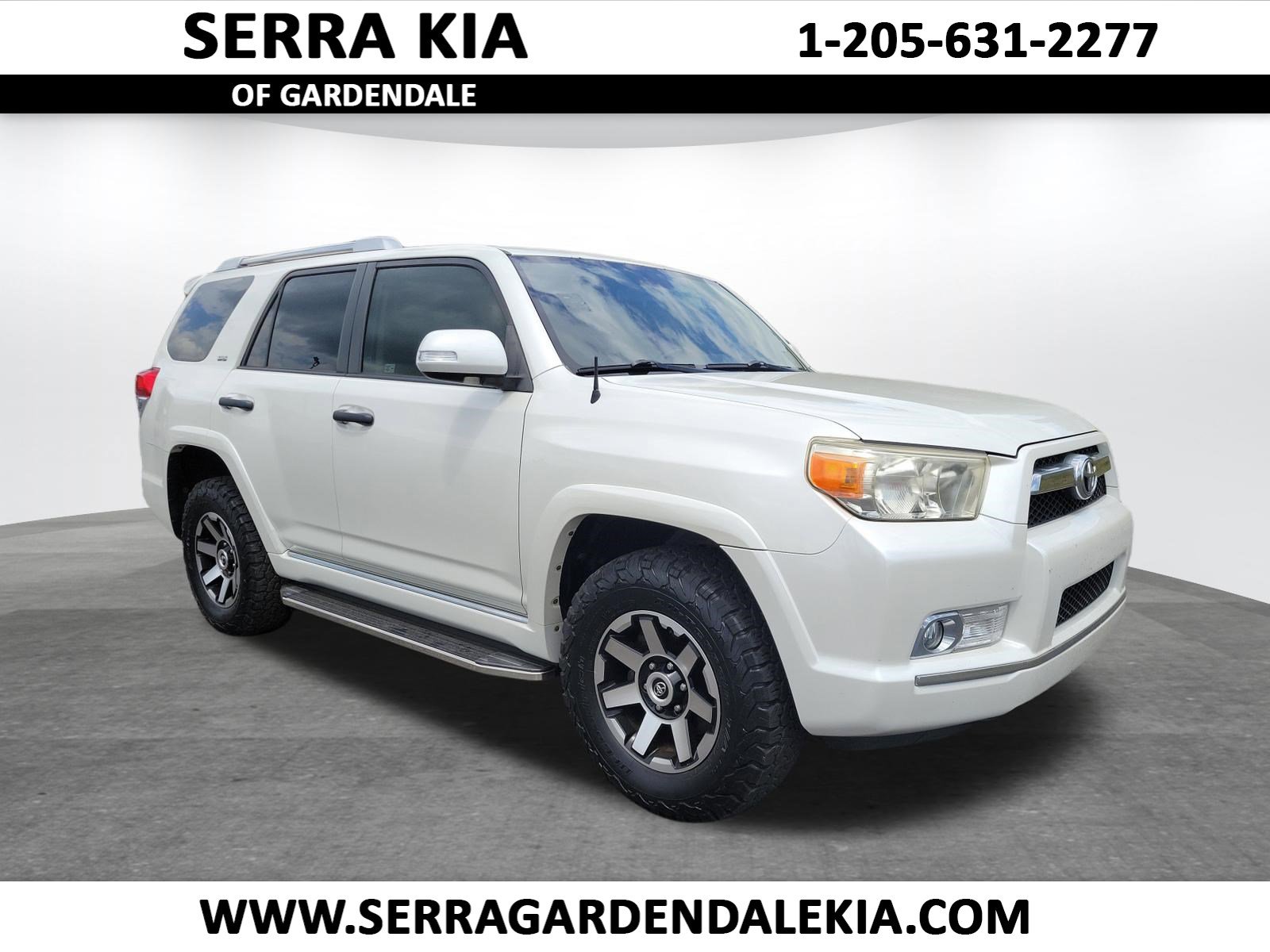 2013 Toyota 4Runner SR5 4x4 V6's photo
