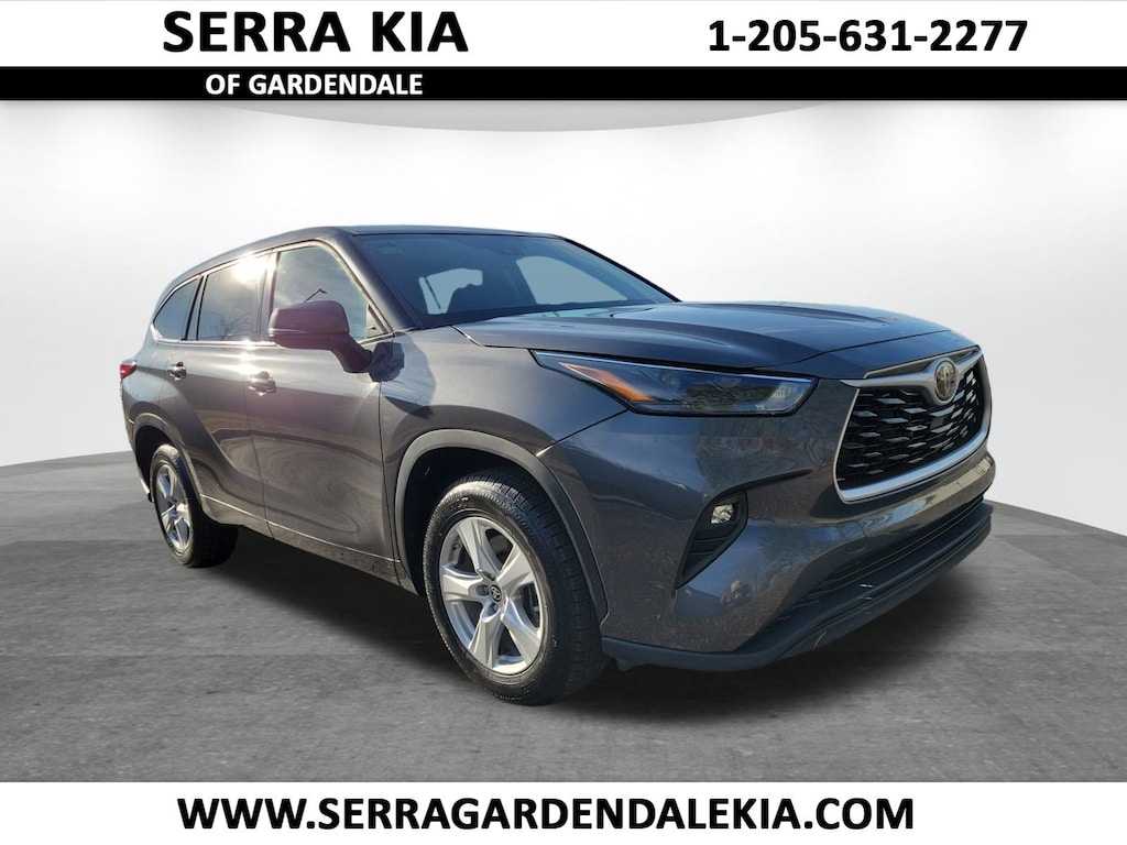 Used 2022 Toyota Highlander LE SUV