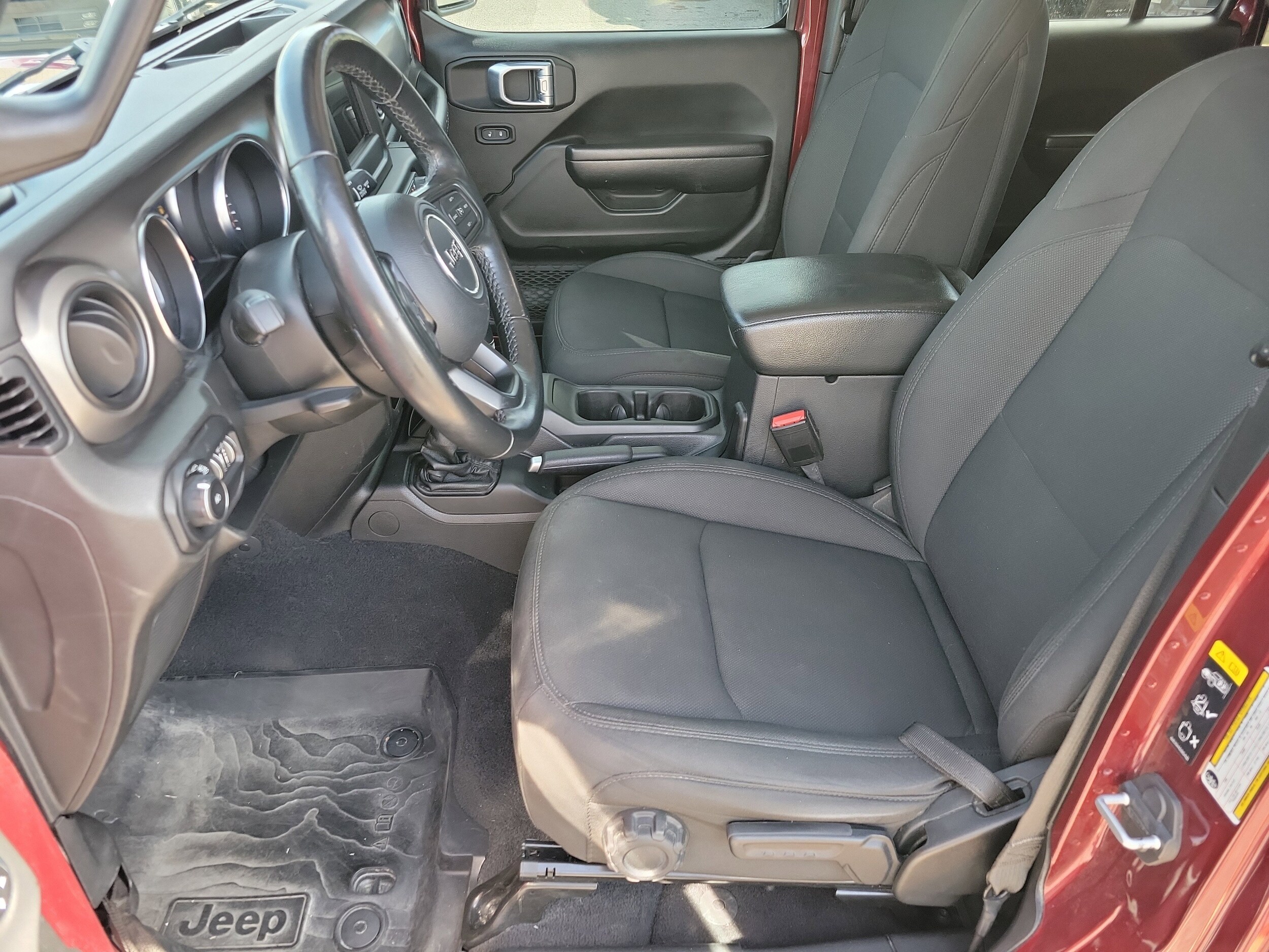 2021 Jeep Wrangler Unlimited Sport Willys photo 3