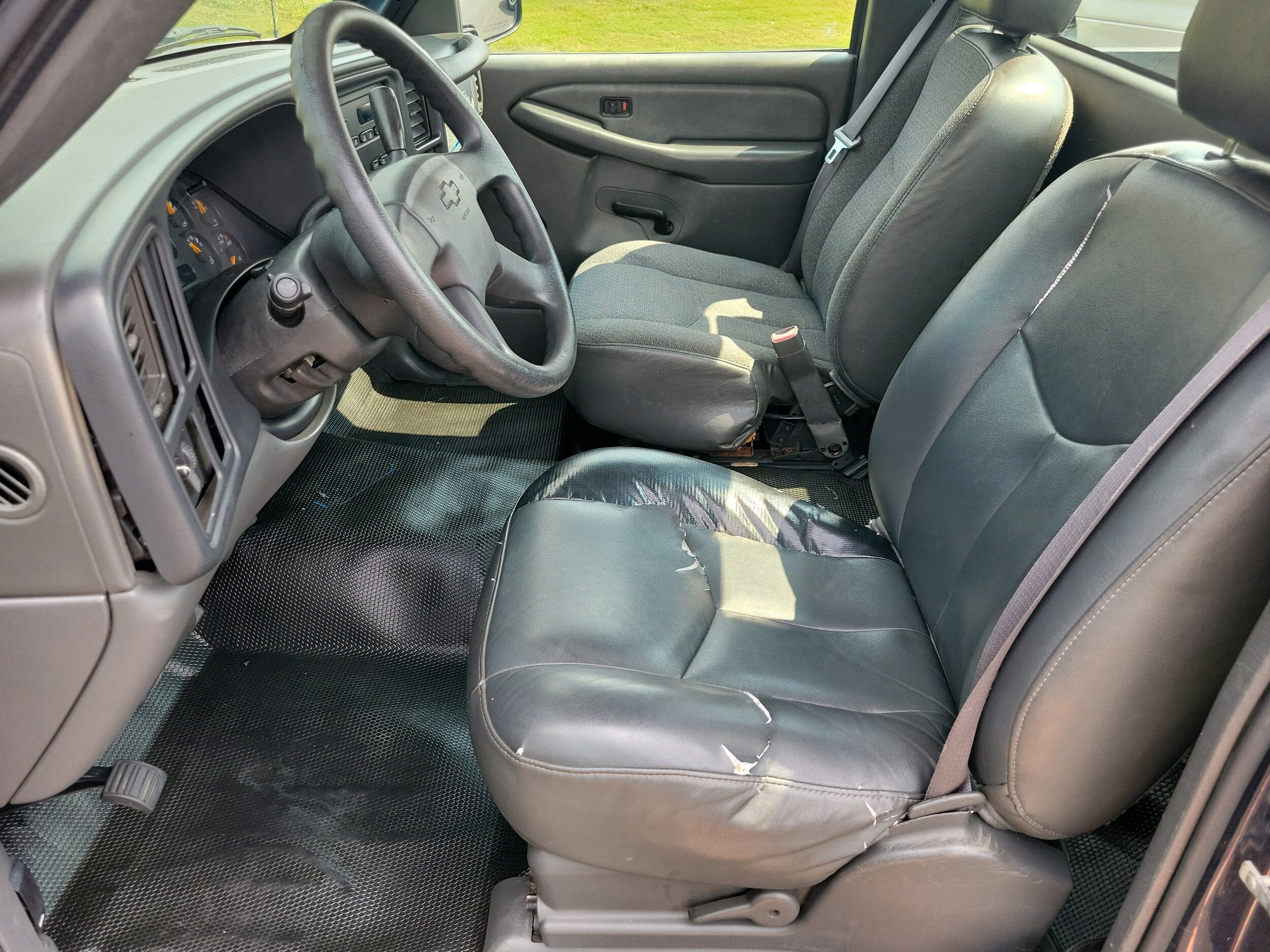 2006 Chevrolet Silverado 1500 LT1 photo 3