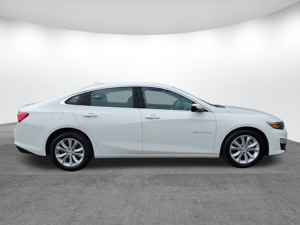 Used 2024 Chevrolet Malibu 1LT Sedan