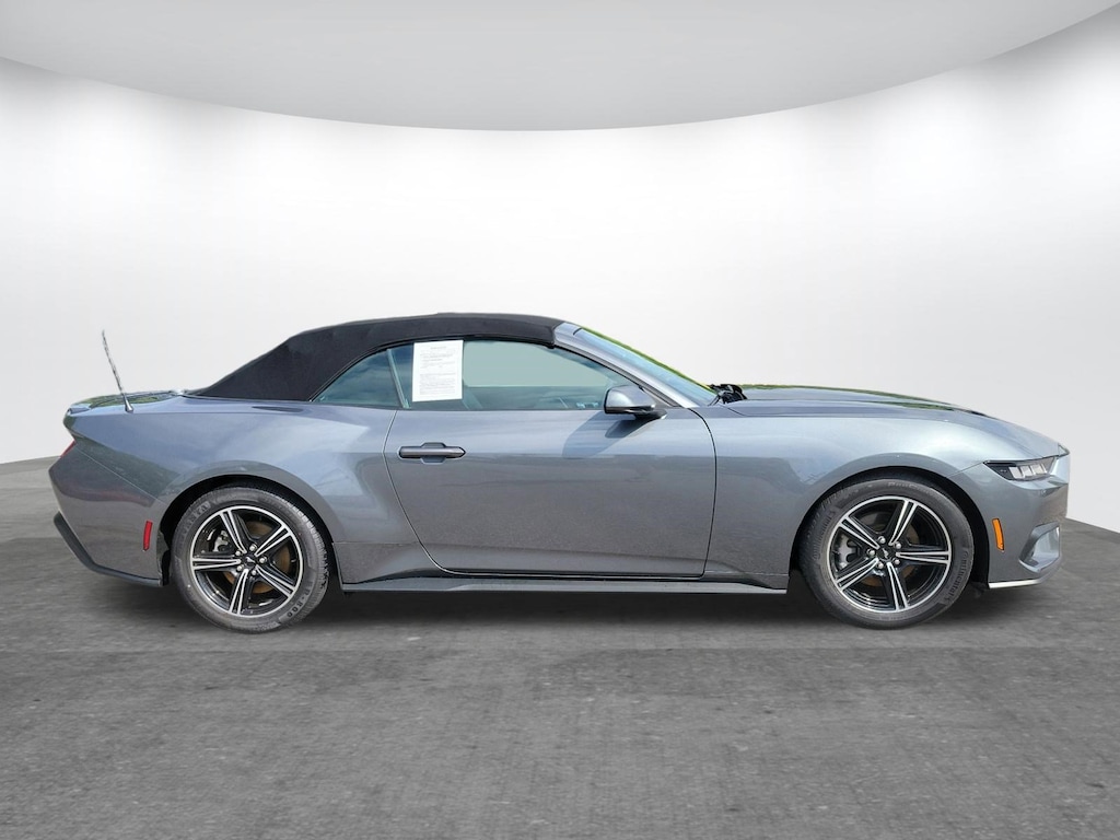Used 2025 Ford Mustang Convertible