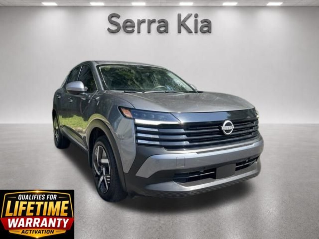 Used 2025 Nissan Kicks SV SUV