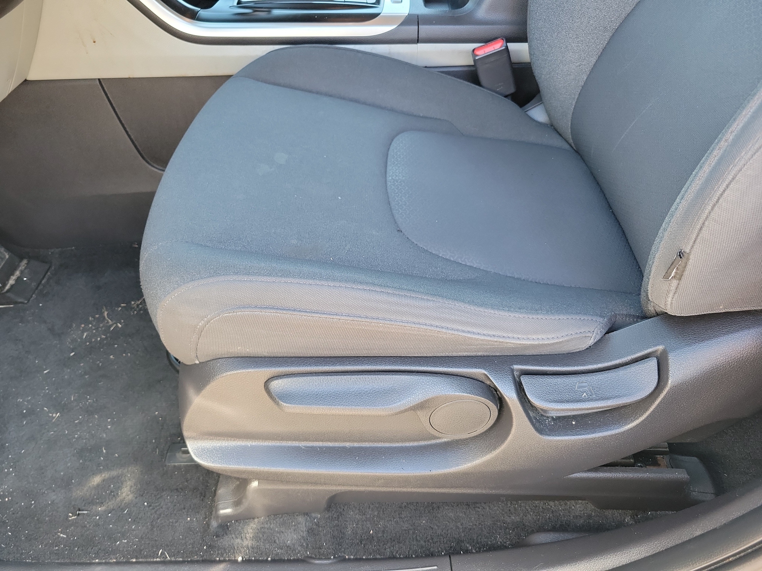2023 Kia Carnival LX - Photo 12