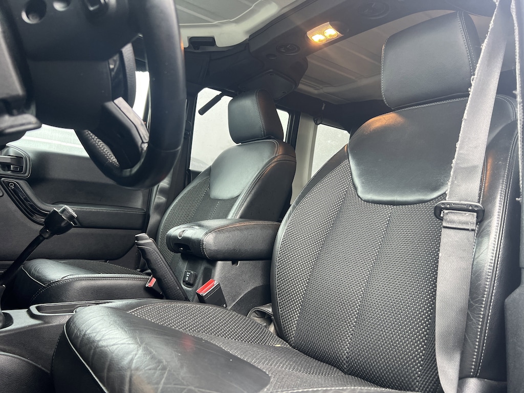 Used 2016 Jeep Wrangler JK Unlimited Sahara 4x4 SUV