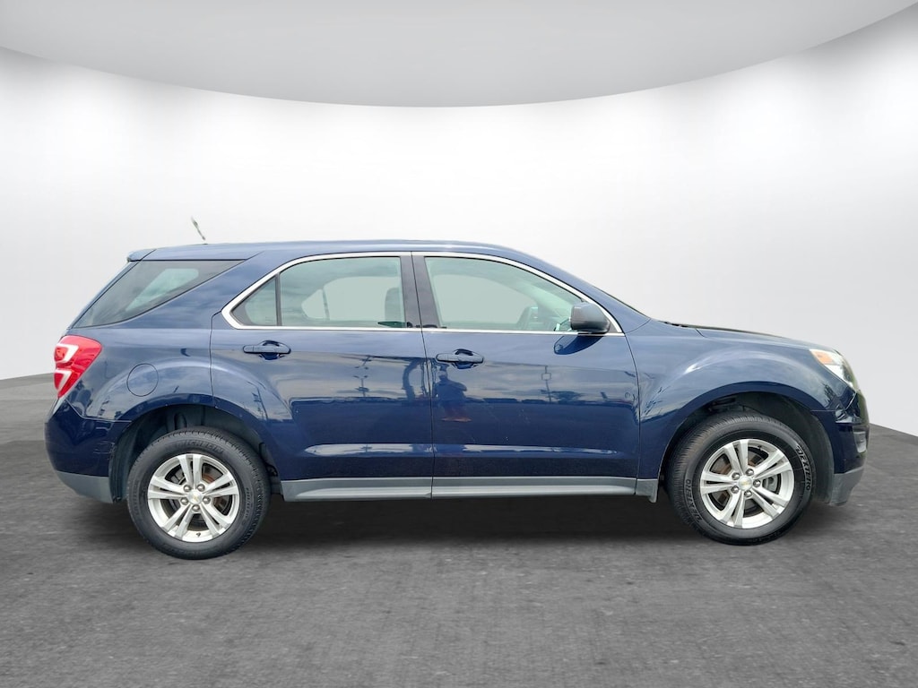 Used 2017 Chevrolet Equinox LS SUV