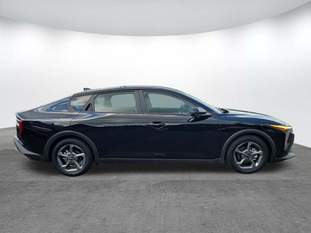 Used 2025 Kia K4 LXS Sedan