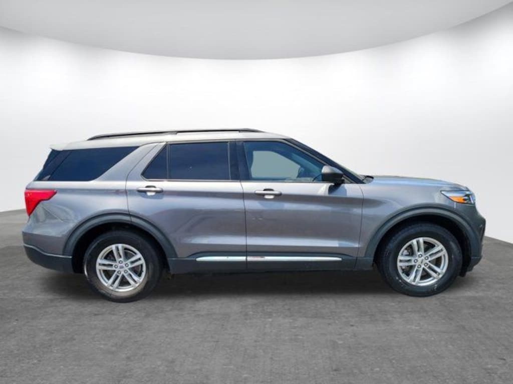 Used 2022 Ford Explorer XLT SUV
