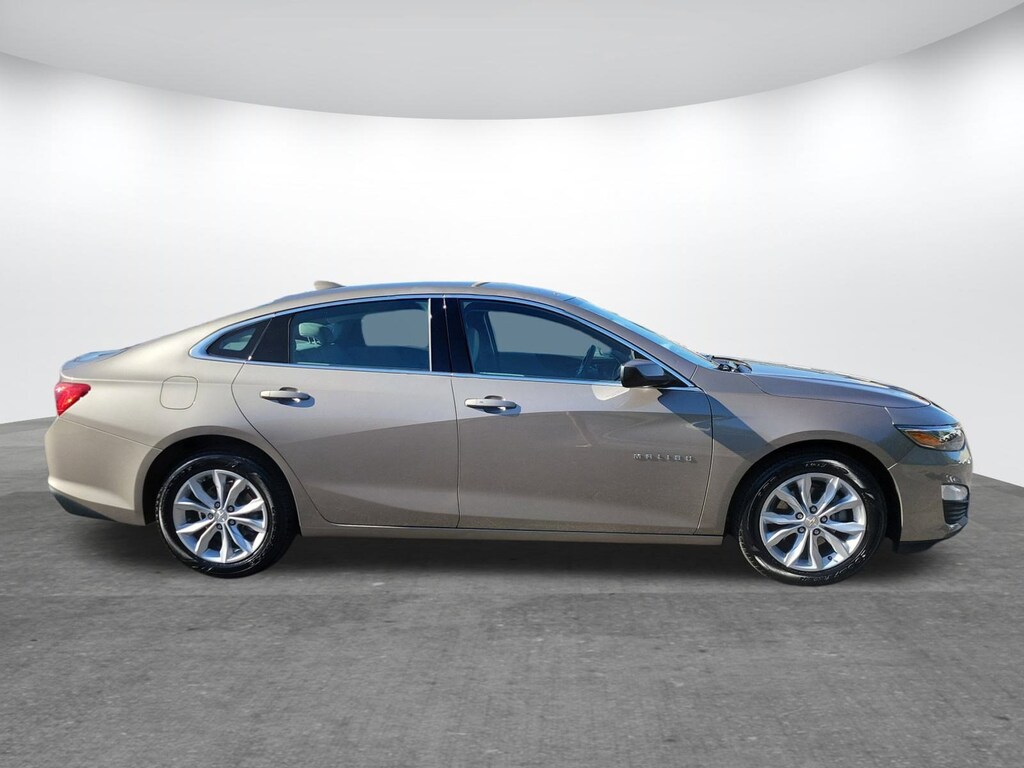 Used 2025 Chevrolet Malibu 1LT Sedan