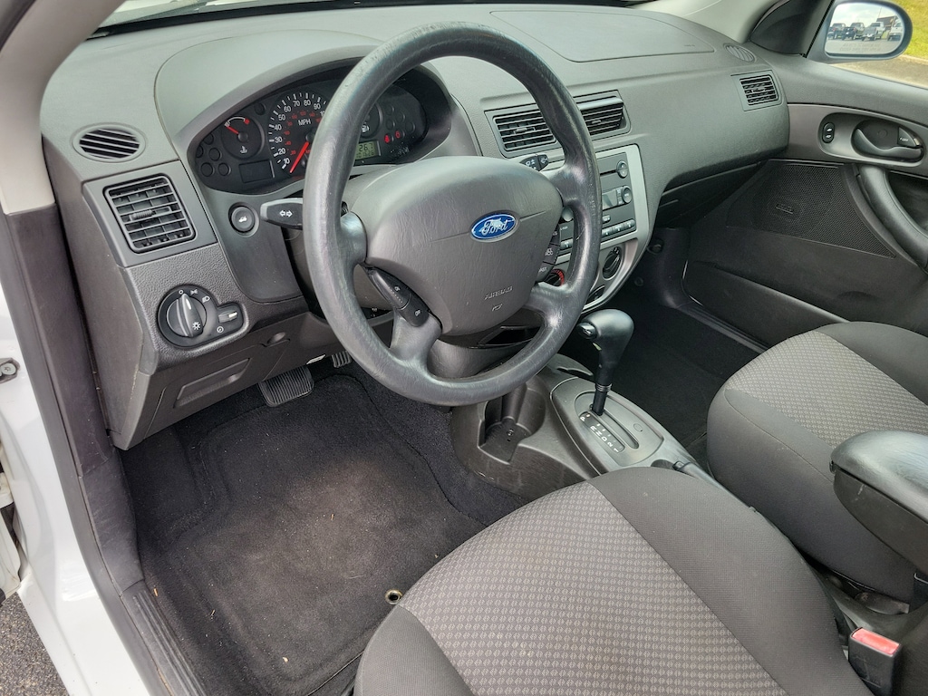 Used 2007 Ford Focus Hatchback