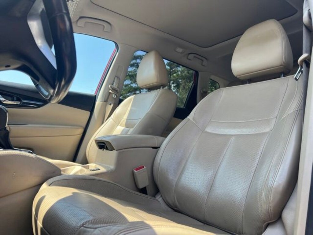 Used 2017 Nissan Rogue SL SUV