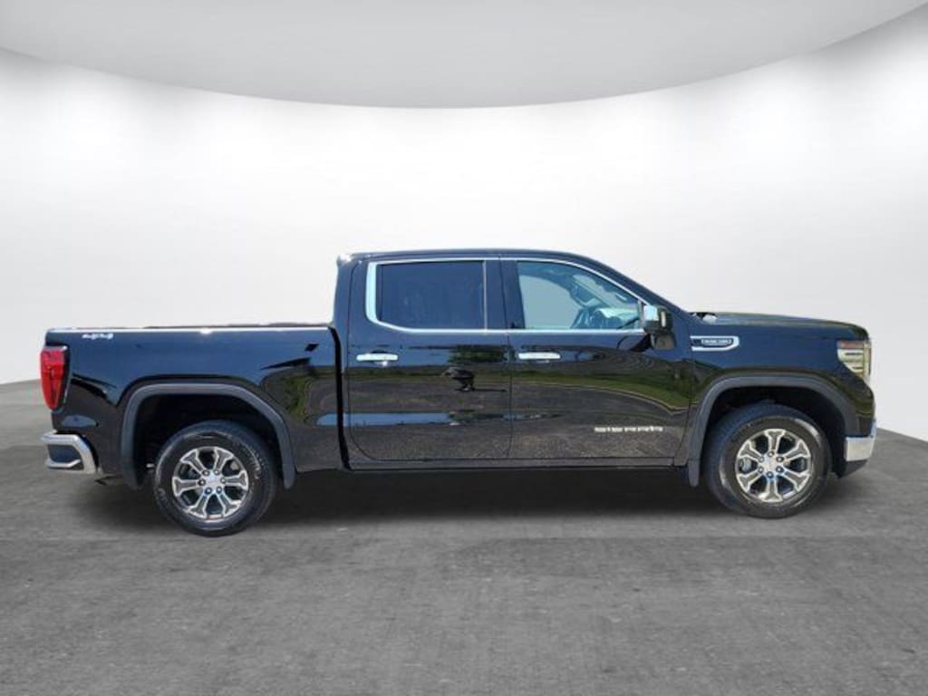 Used 2026 GMC Sierra 1500 SLT Truck Crew Cab