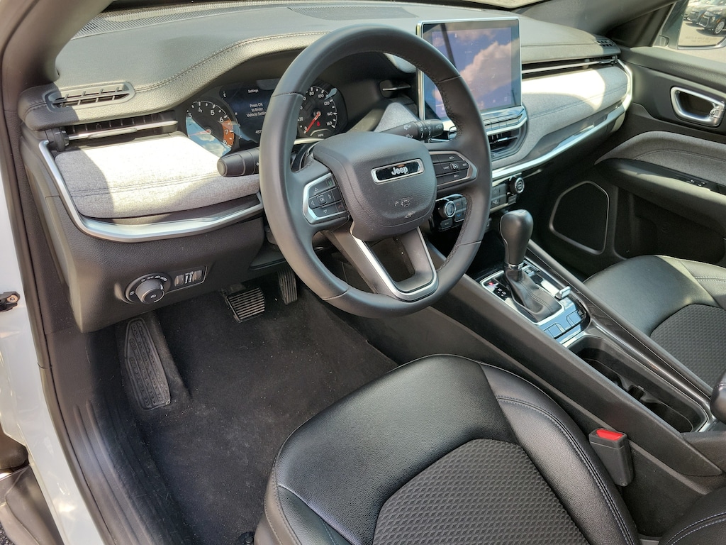 Used 2024 Jeep Compass Latitude SUV