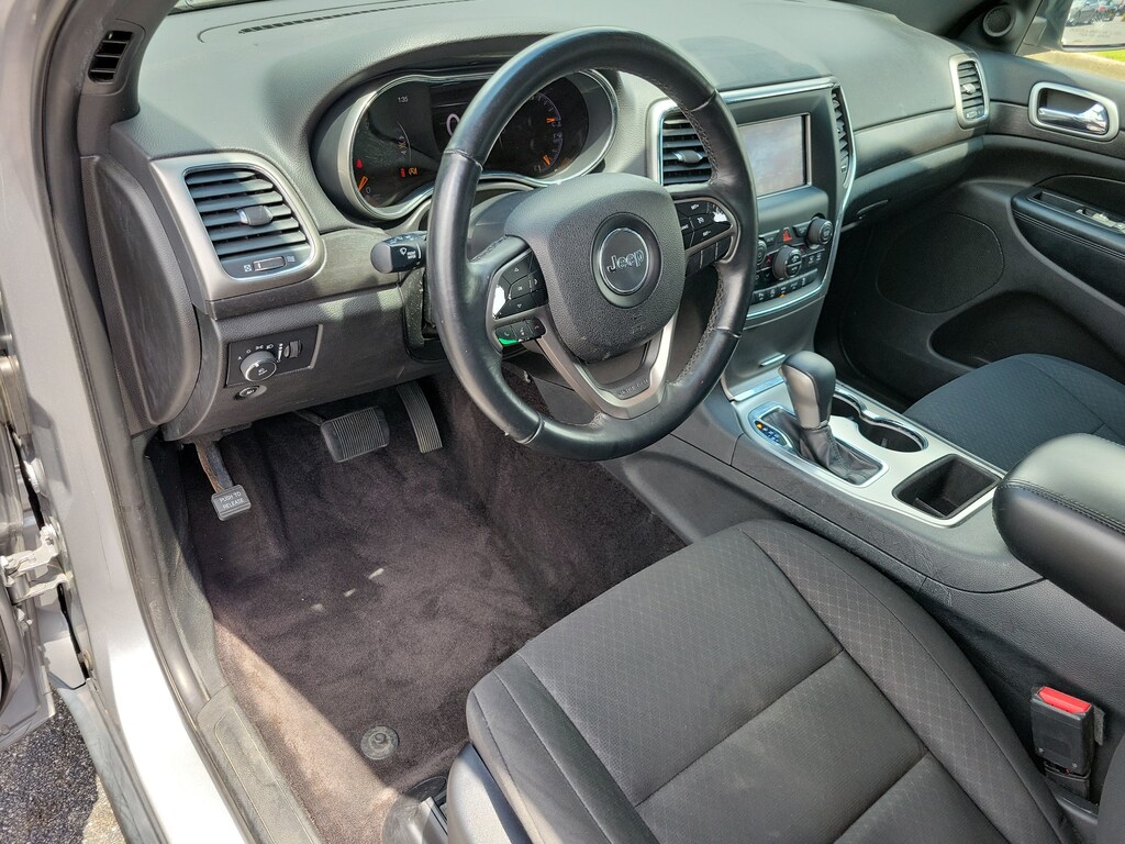 Used 2018 Jeep Grand Cherokee Laredo RWD SUV