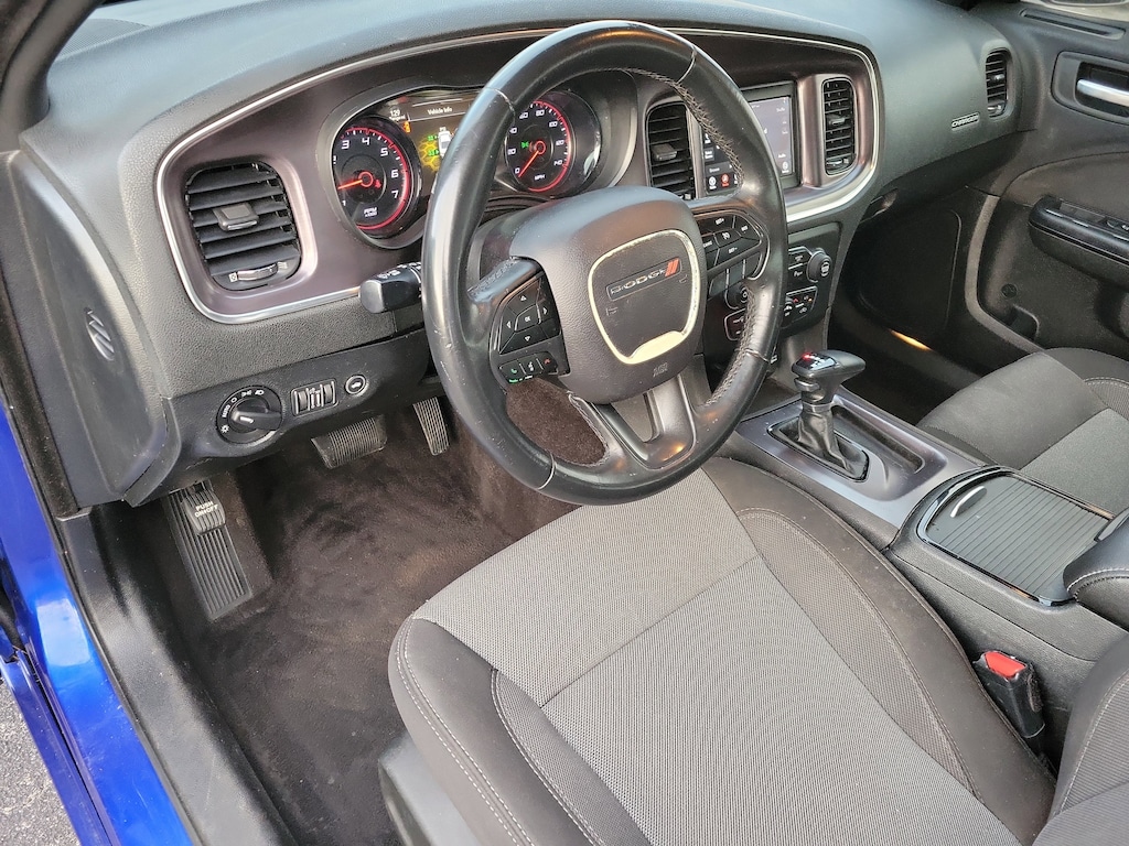 Used 2018 Dodge Charger SXT Sedan