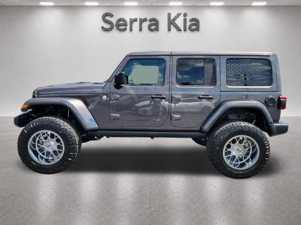 Used 2018 Jeep Wrangler Unlimited Sahara 4x4 SUV