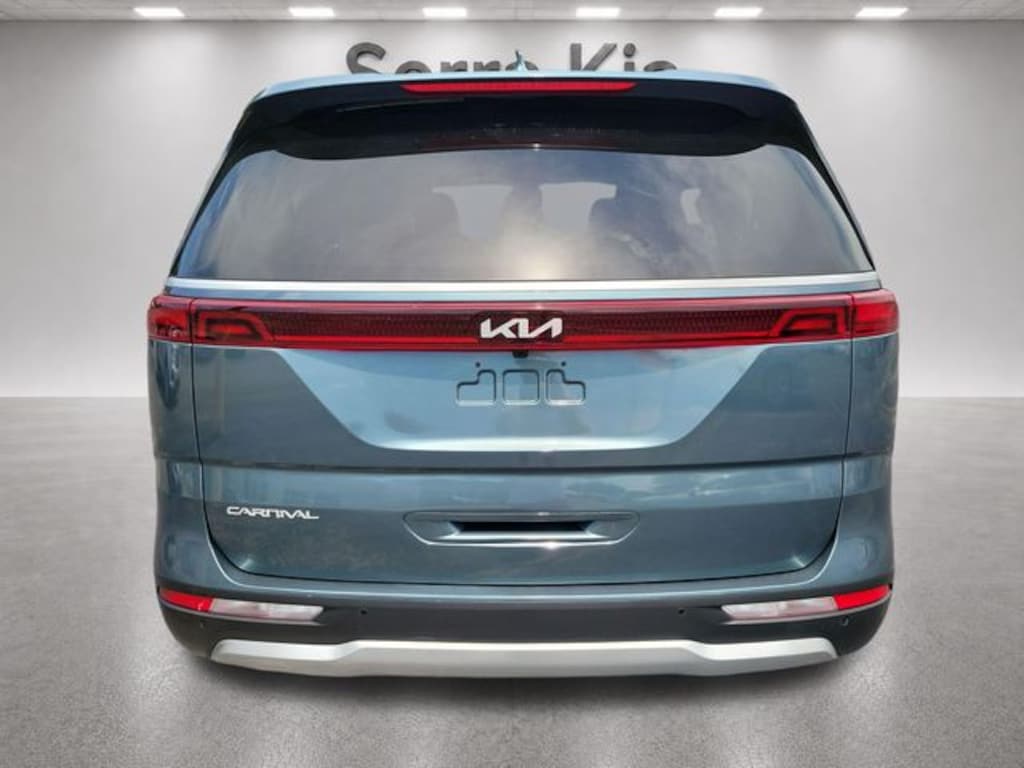 Used 2024 Kia Carnival EX MPV