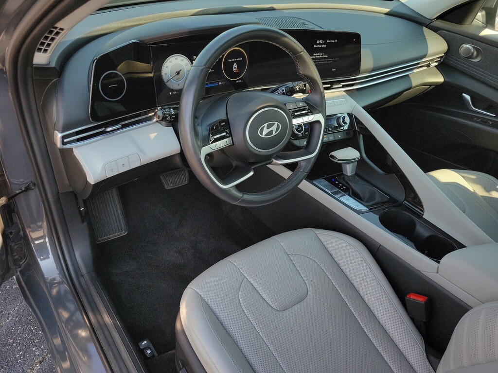 Used 2024 Hyundai Elantra Limited Sedan