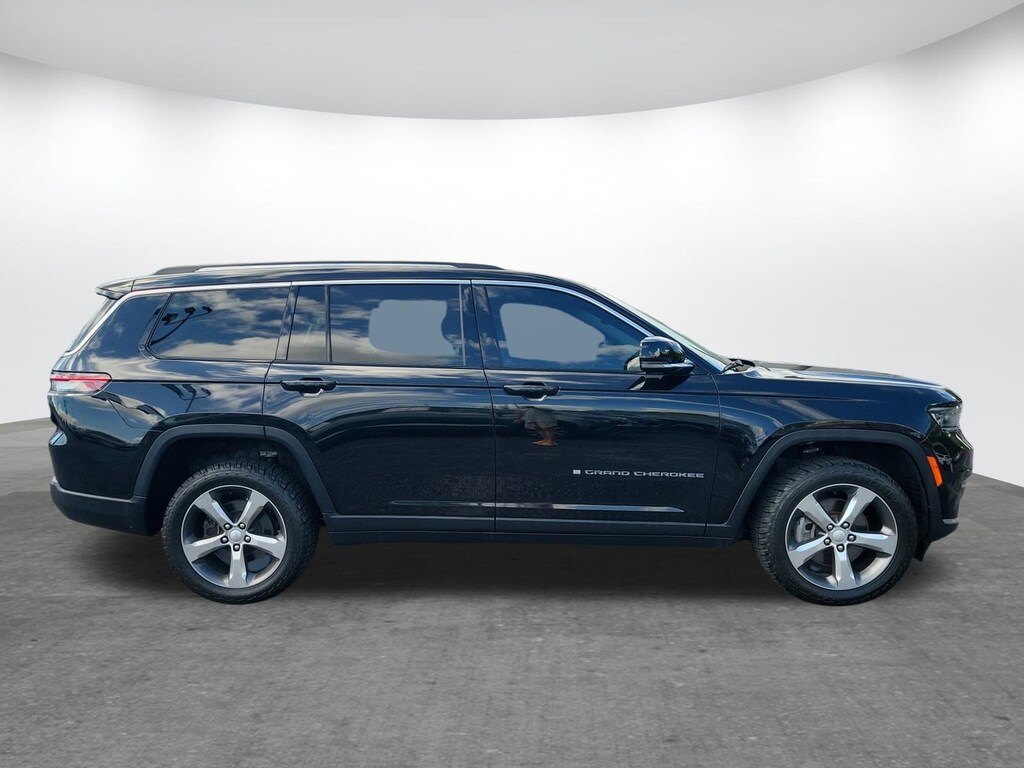Used 2022 Jeep New Grand Cherokee Limited SUV