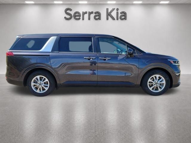 2023 Kia Carnival LX - Photo 6