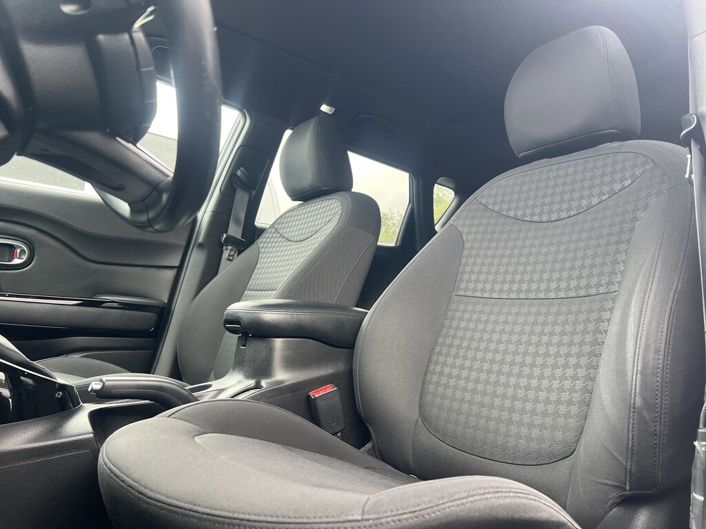 Used 2015 Kia Soul ! FWD Hatchback