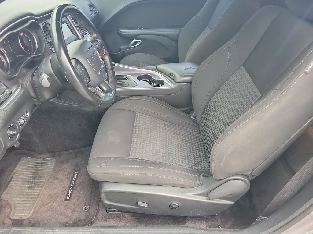 Used 2017 Dodge Challenger SXT Coupe