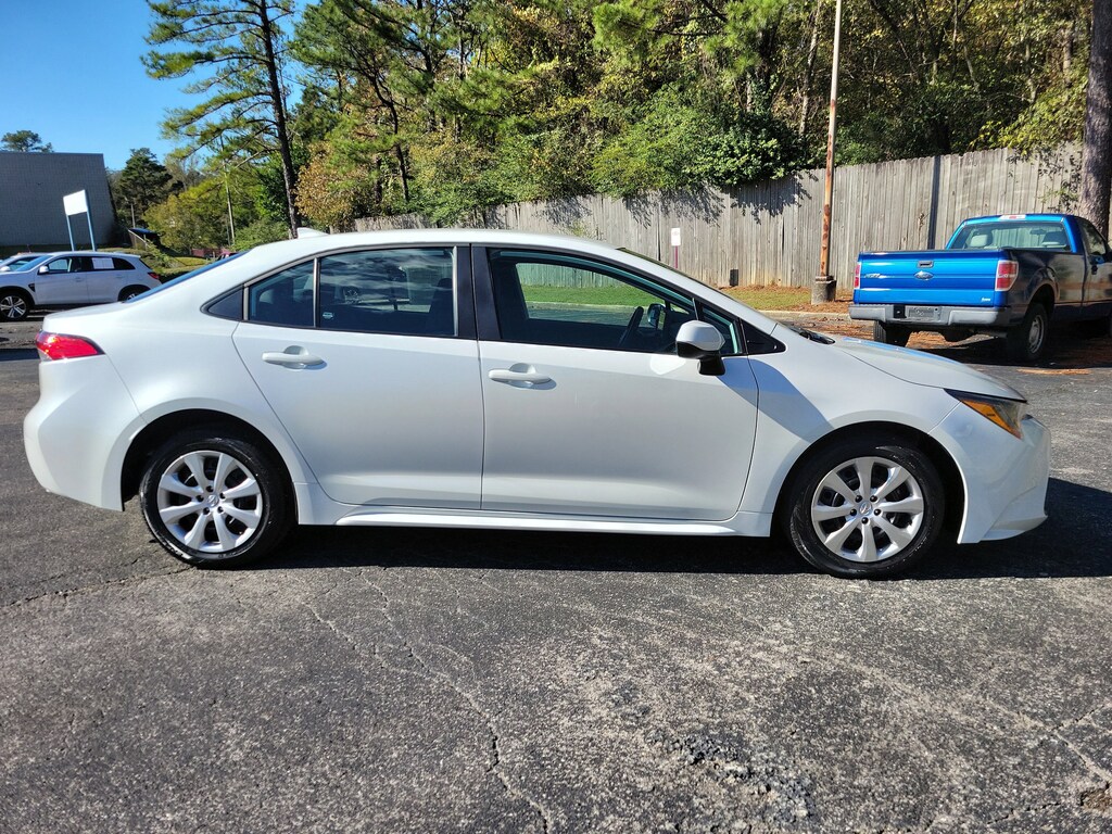 Used 2025 Toyota Corolla LE Sedan