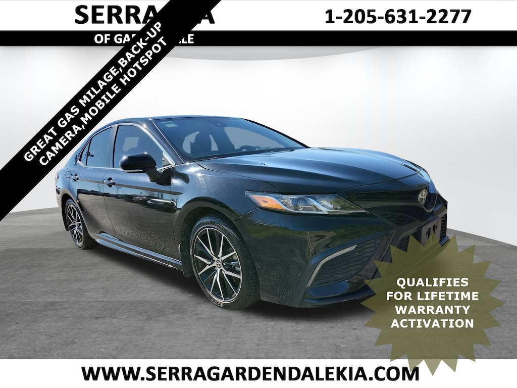 Used 2023 Toyota Camry SE Sedan