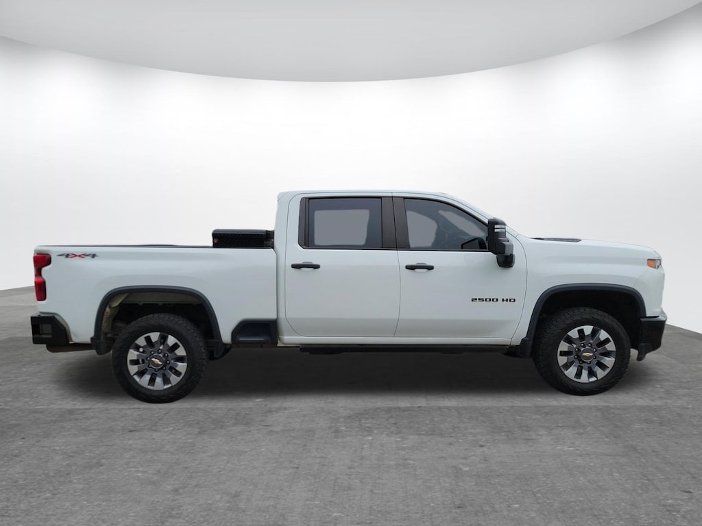 Used 2022 Chevrolet Silverado 2500 HD Custom Truck Crew Cab
