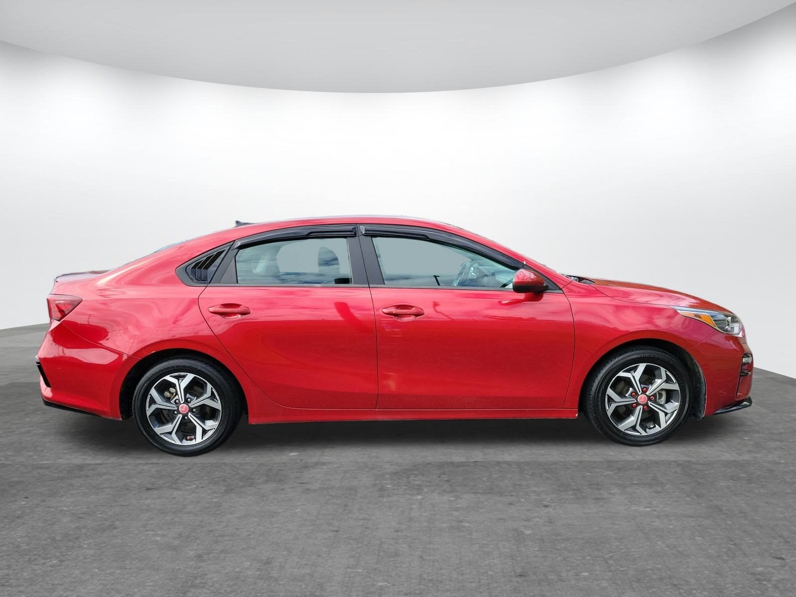 Used 2021 Kia Forte LXS with VIN 3KPF24AD6ME383582 for sale in Gardendale, AL