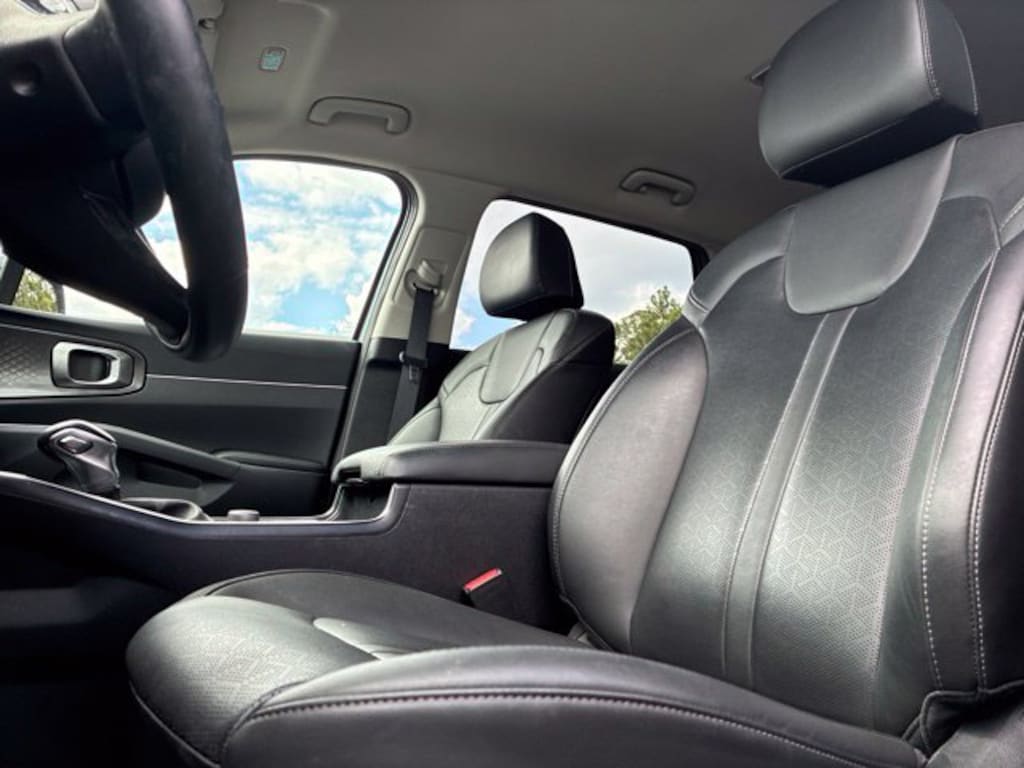 Used 2023 Kia Sorento S SUV