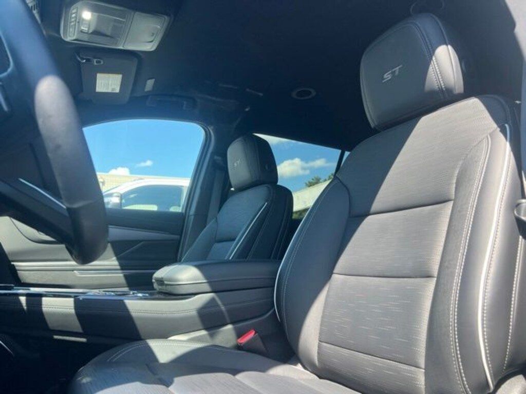 Used 2025 Buick Enclave Sport Touring SUV