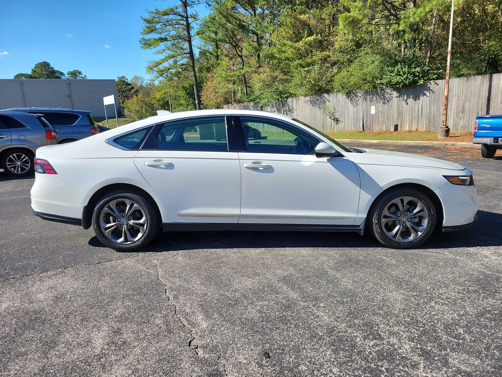 Used 2024 Honda Accord EX Sedan